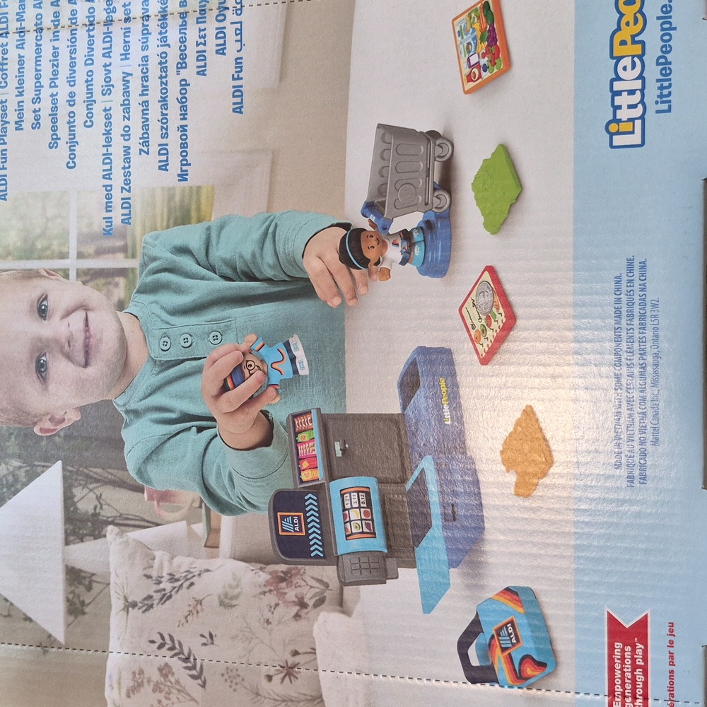 Fisher-Price Little People ALDI Playset - Picture 5 of 5